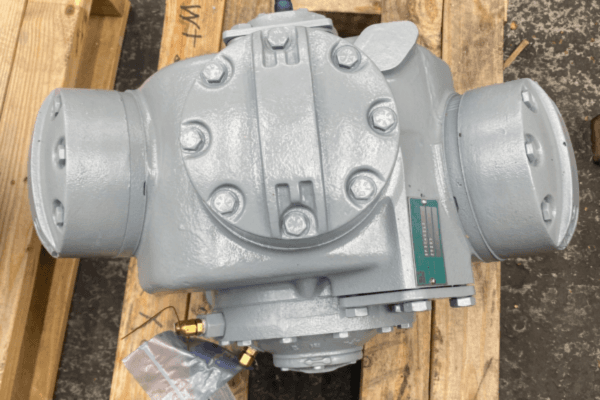 How to Extend the Life of Semi-Hermetic Compressors in Commercial Systems